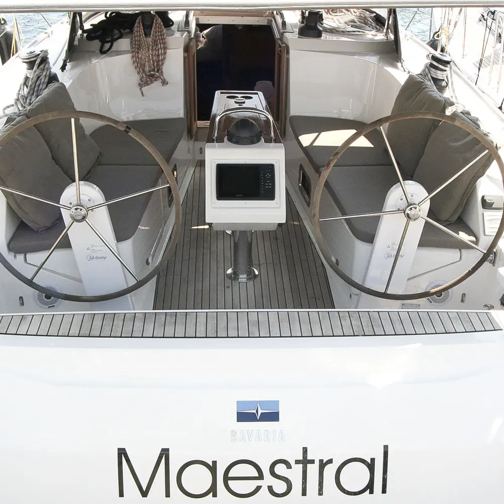Maestral 10