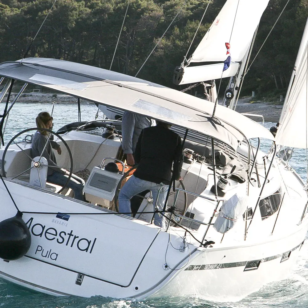 Maestral 8
