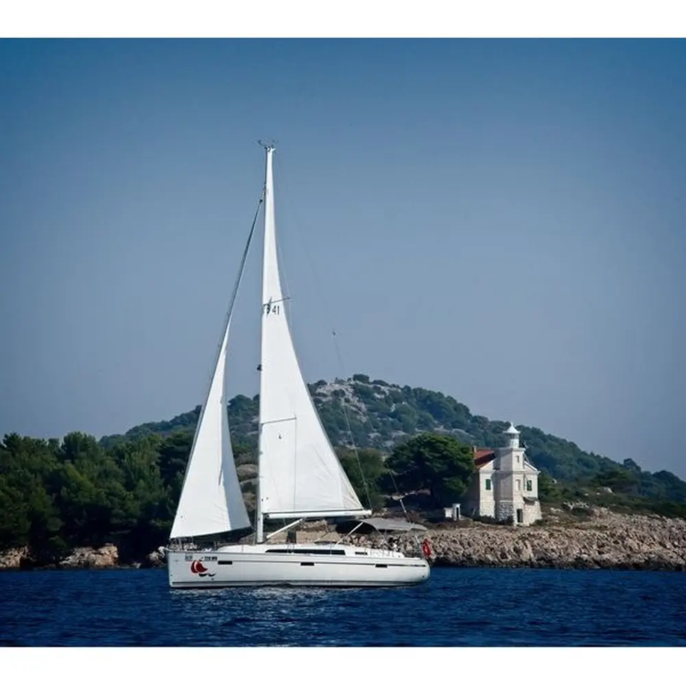 Main image of sail boat, Bavaria Cruiser 41 MH 58