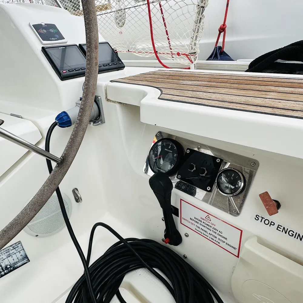 S/Y Yvonne 7