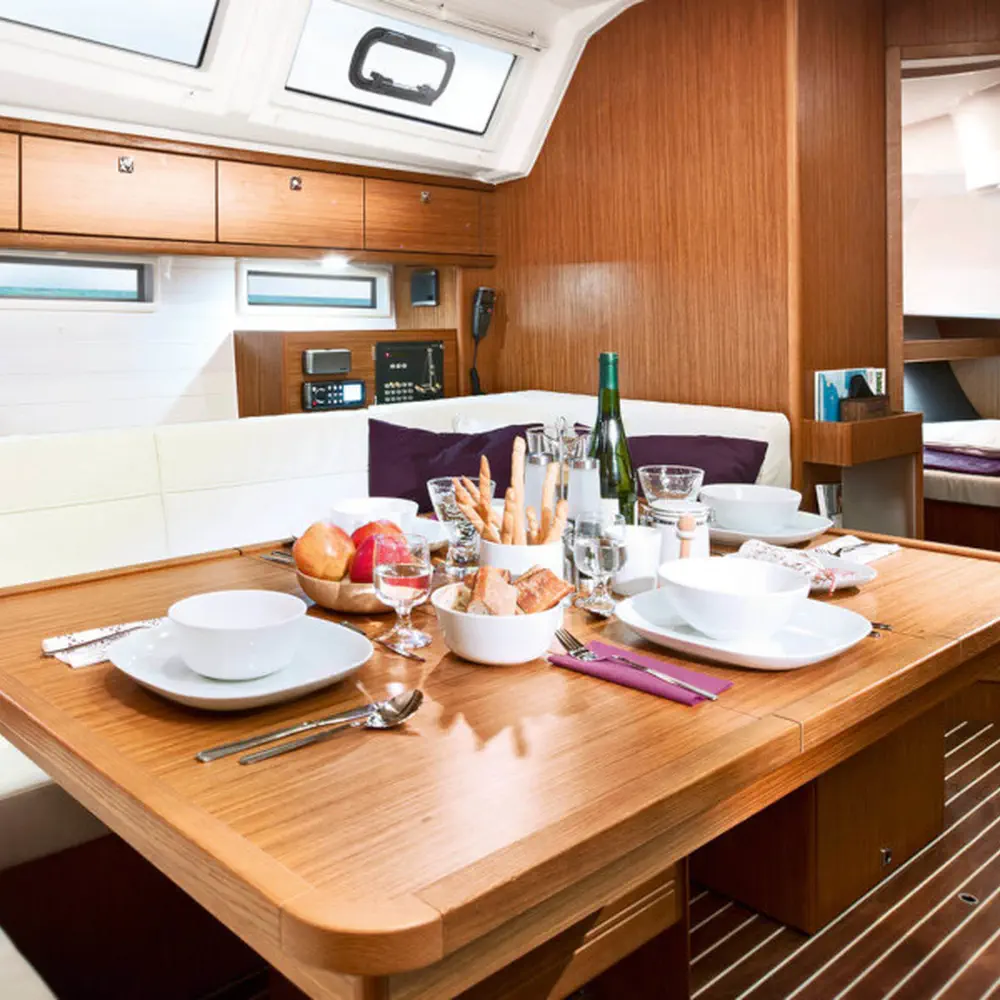 Sail Vega 8