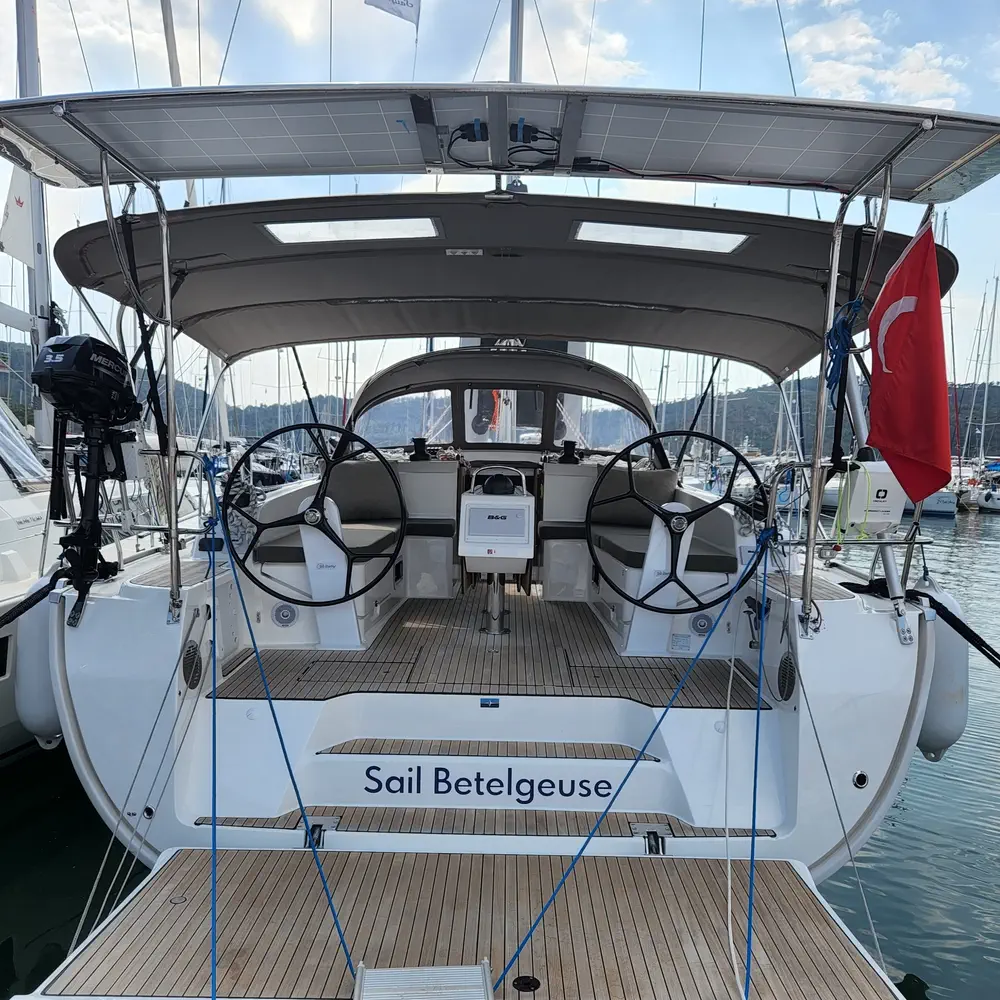 Sail Betelgeuse 9