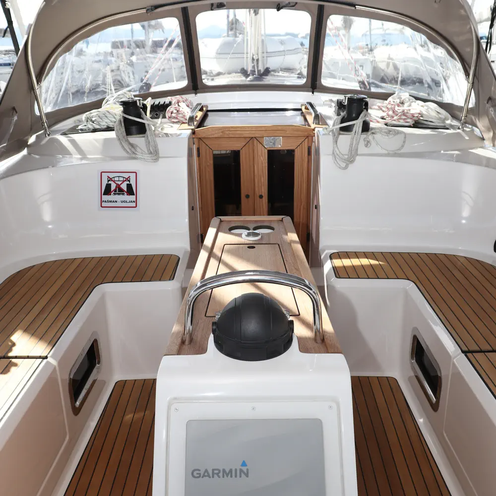 Avelina 14