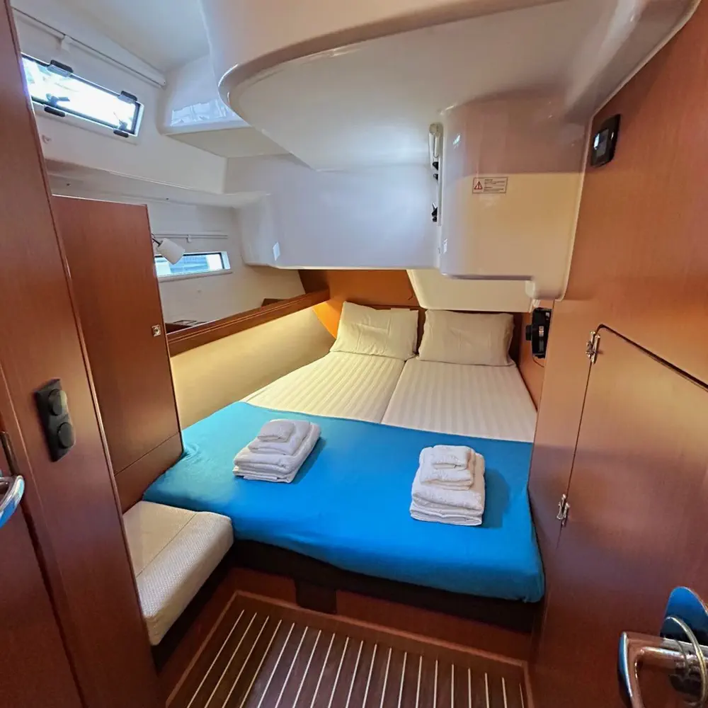 Leonidas VI 10