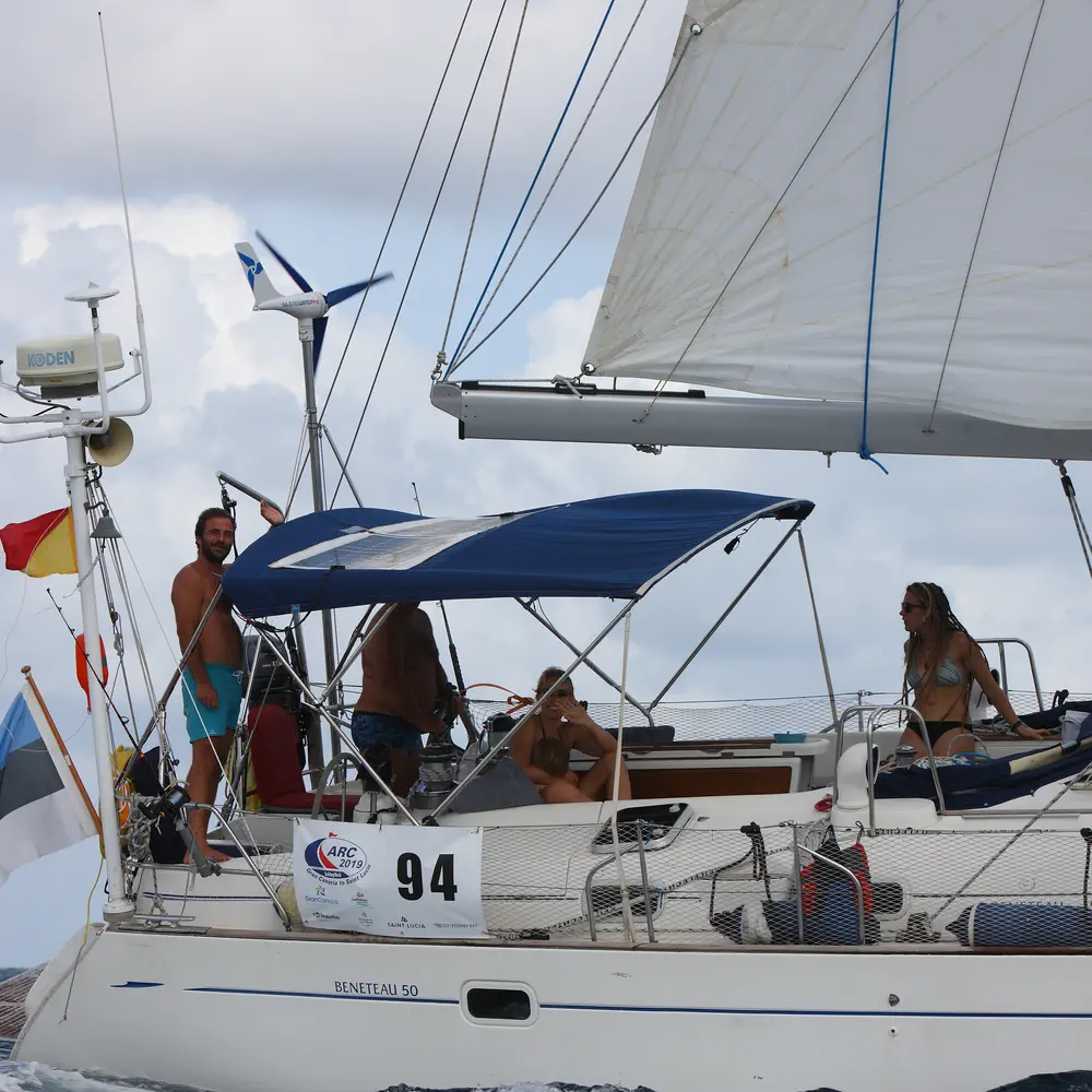 Tetina 13