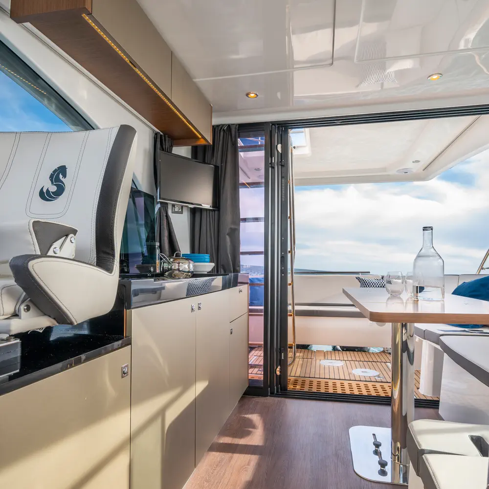 FALCON (Antares 11 coupe) 20