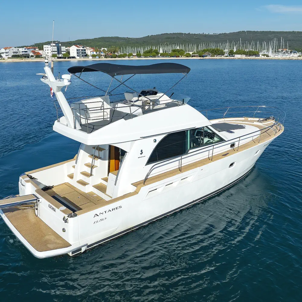 KATANA 52