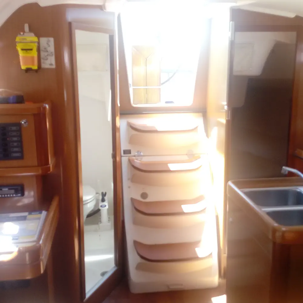 TRIZONIA  7