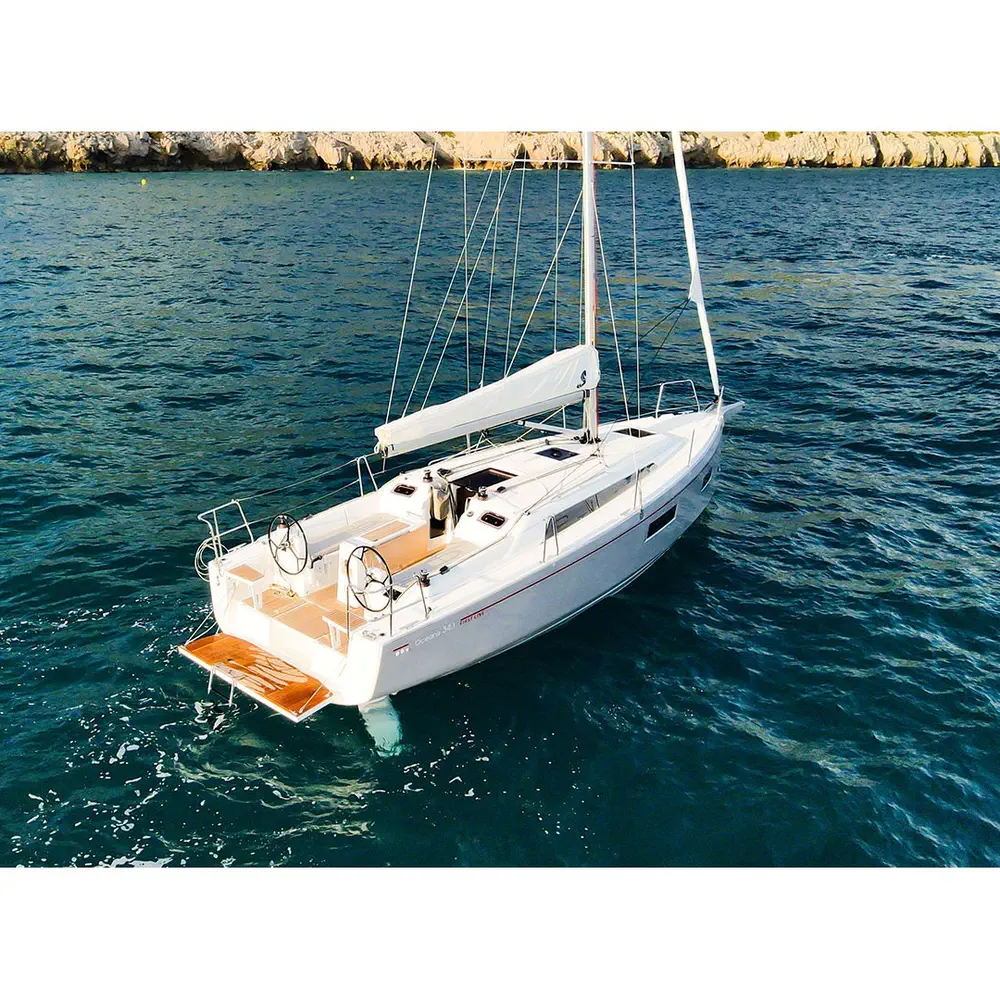 https://dsmkaagprkqin.cloudfront.net/images/beneteau/oceanis-34-1/sail-boat/6667411365705316-1746529660800638804-stella-1000x1000.webp
