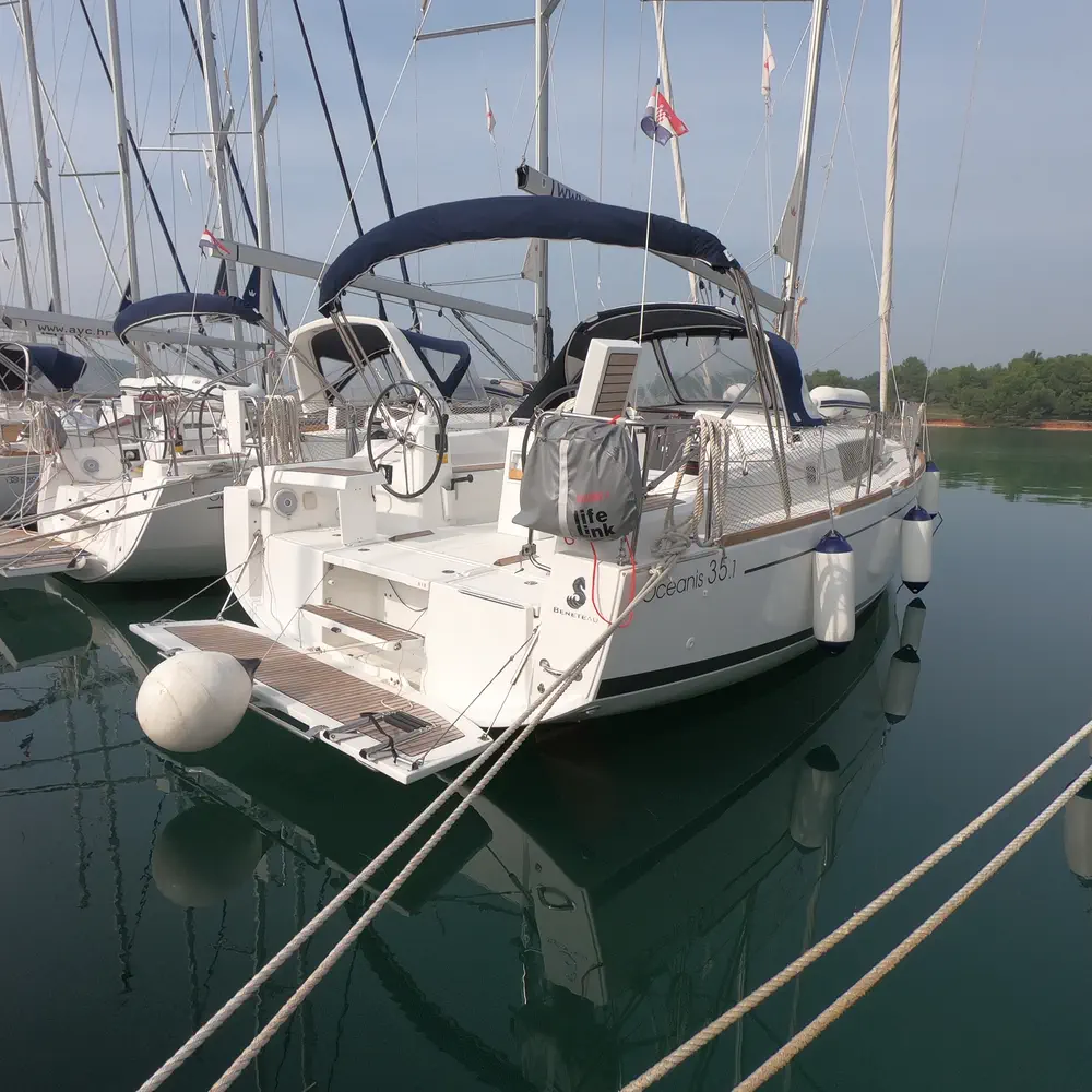 Abeona 1