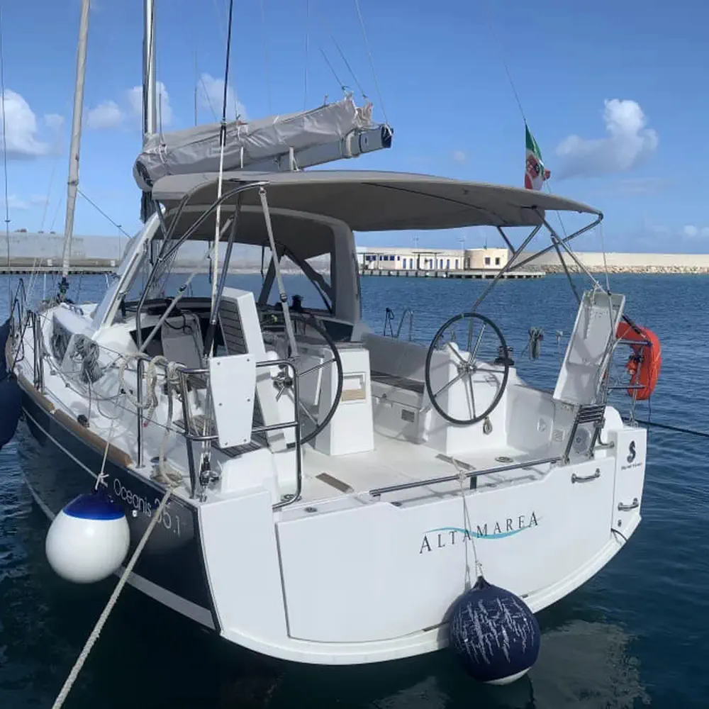 Main image of sail boat, Oceanis 35.1 Altamarea