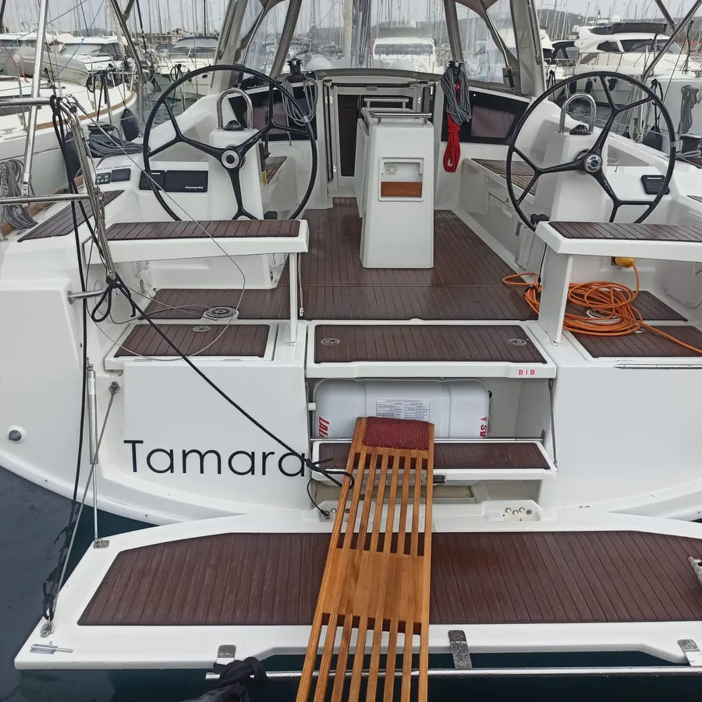 Tamara 15