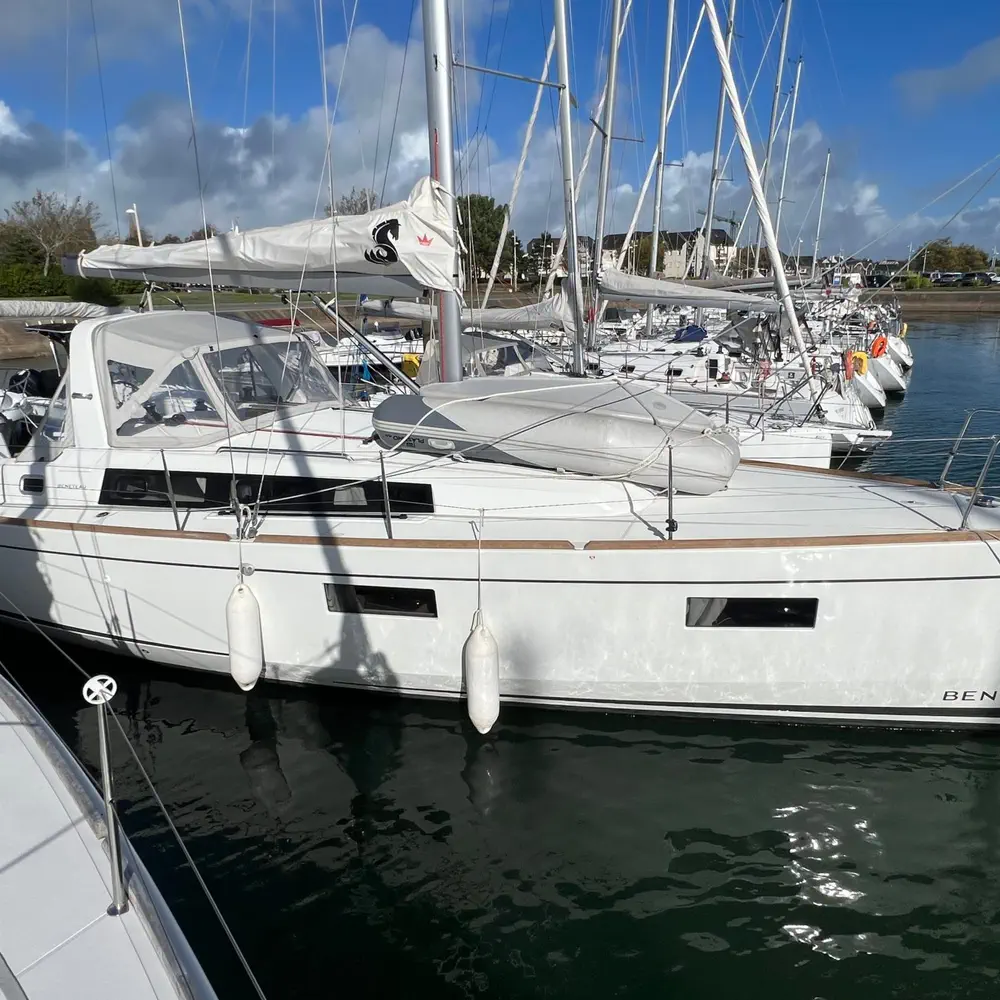Main image of sail boat, Oceanis 38 Houat Else