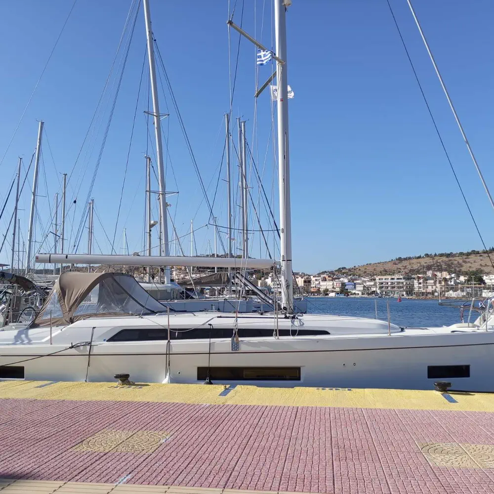 Main image of sail boat, Oceanis 40.1 OCEAN PEARL