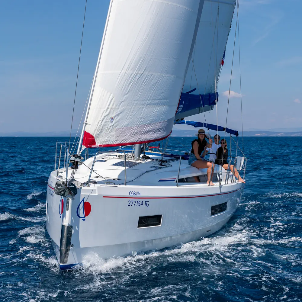 Sunsail 42 Premium 8