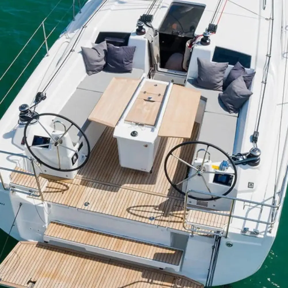 Moorings 42.3 Exclusive 6