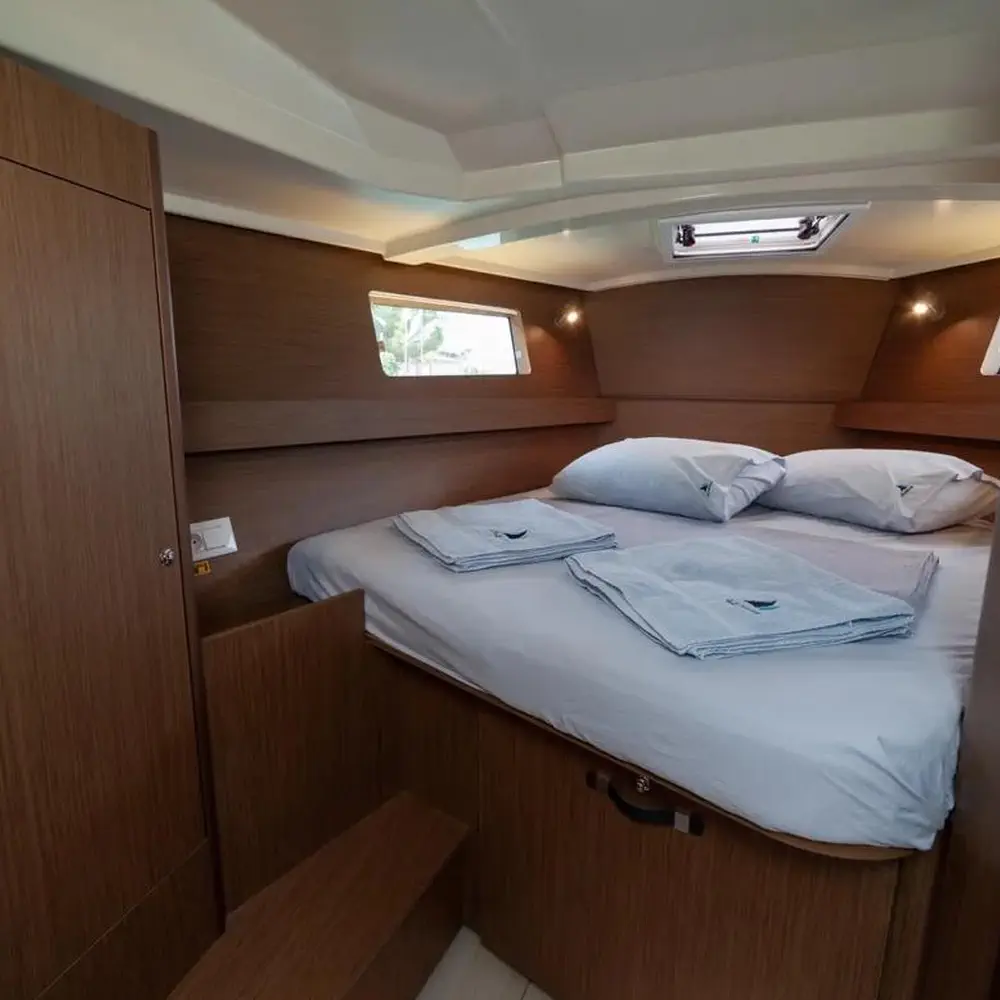 Sail Polaris 8