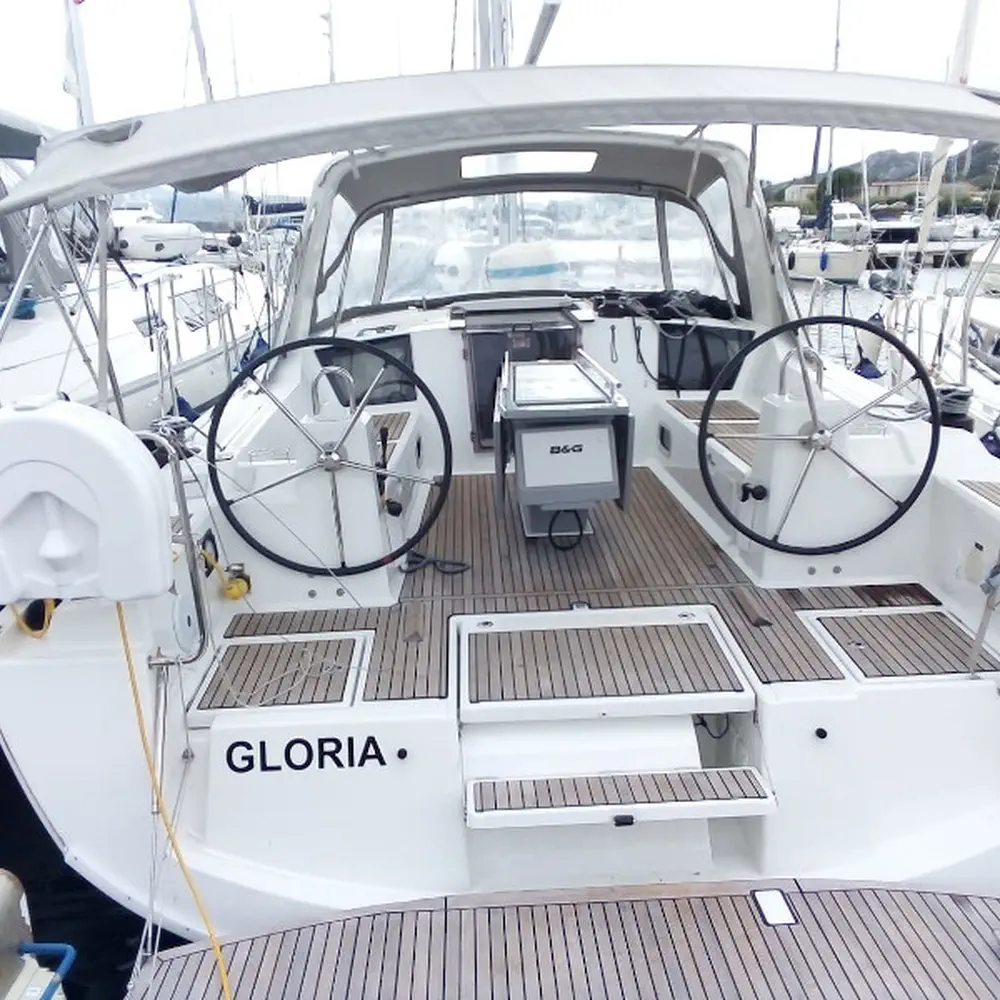 Gloria 4