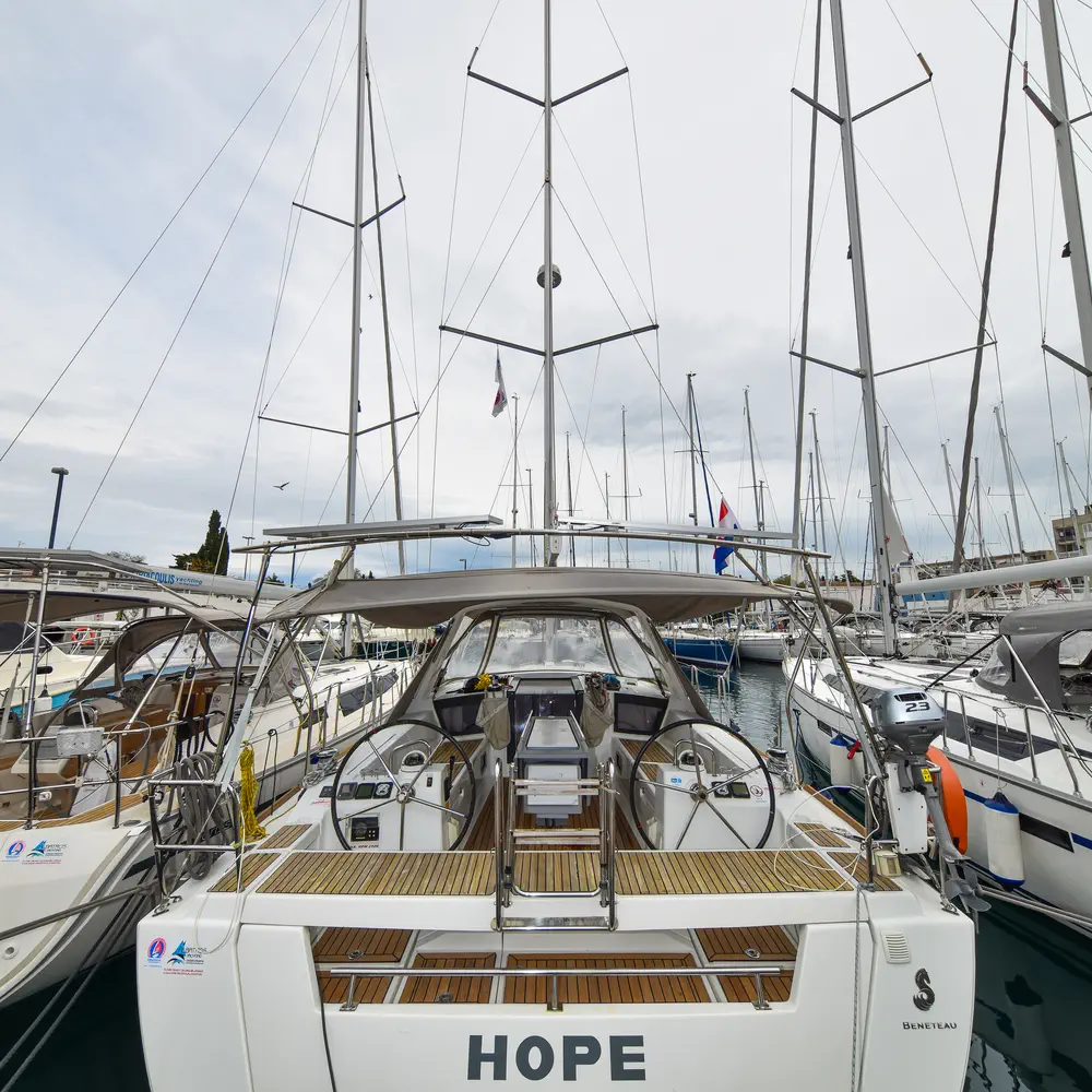 Hope  44