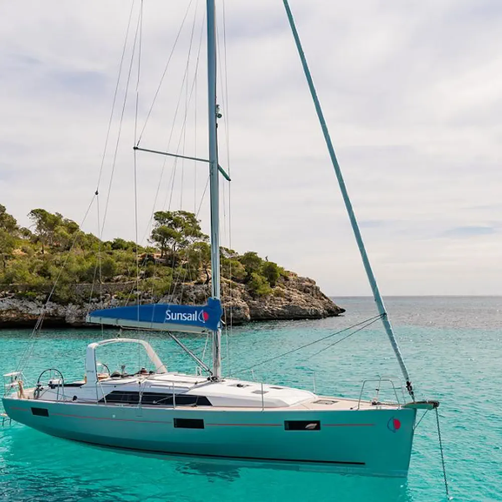 Sunsail 41.1 Classic 1