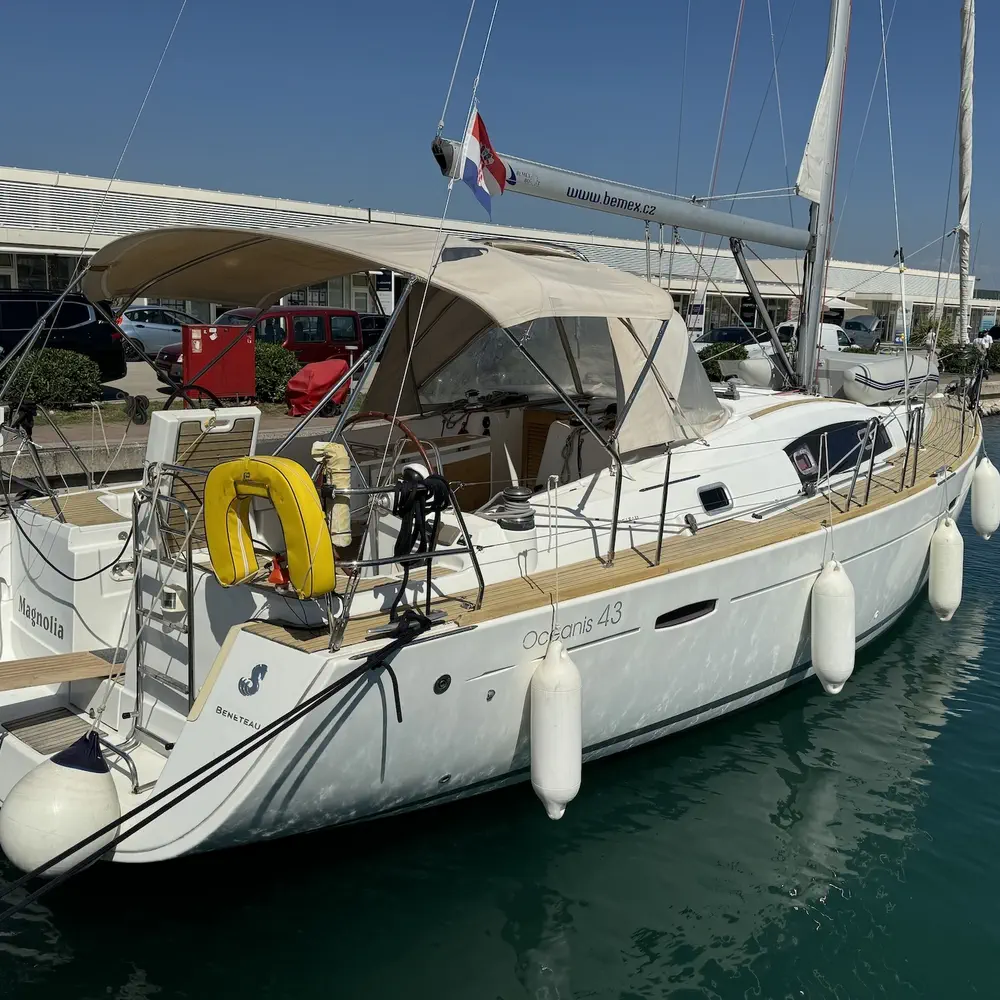 Magnolia 14