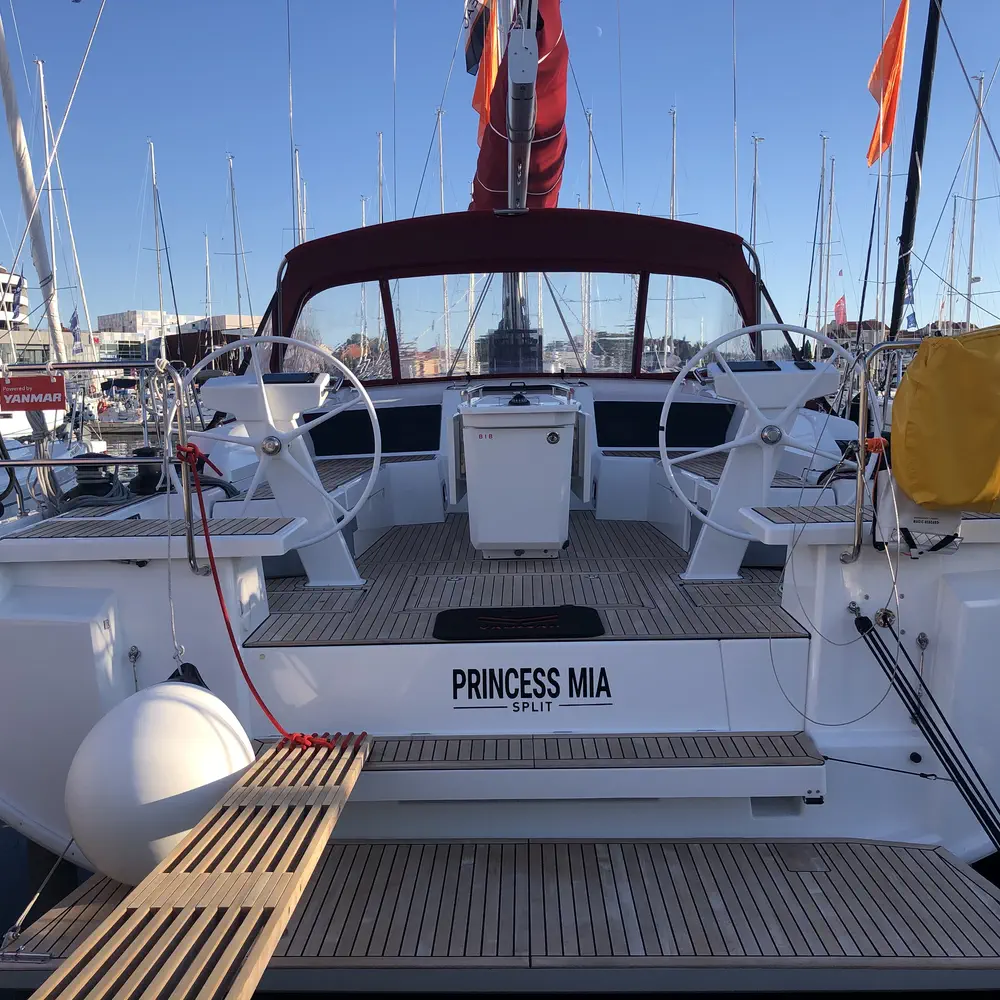 PRINCESS MIA 4