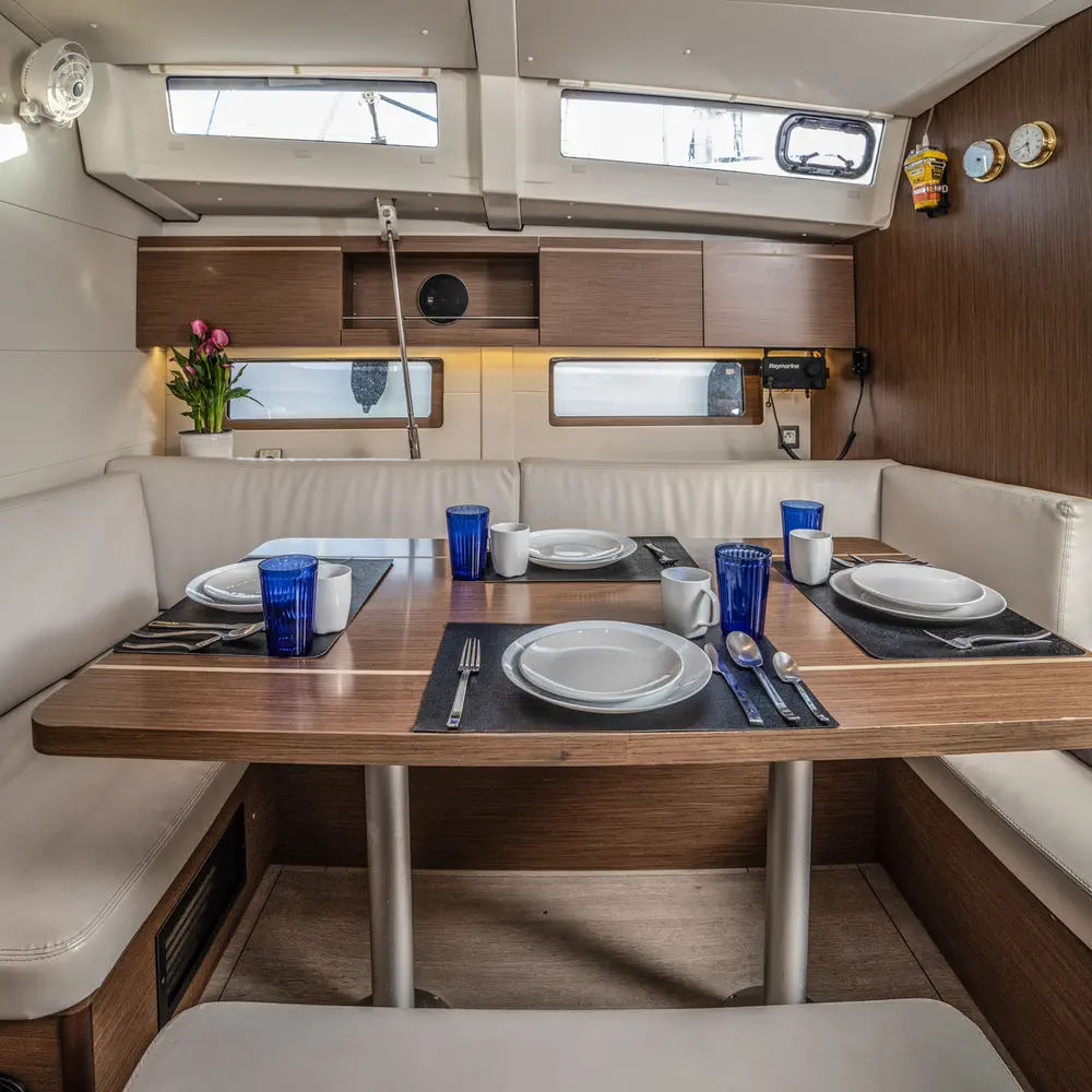 Oceanis46.1_1 6