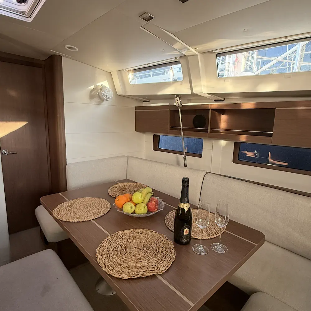 Athena 4 4