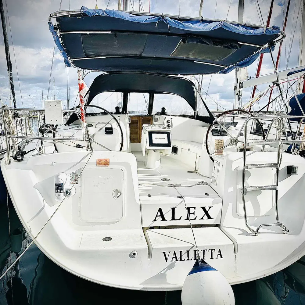 Alex 8