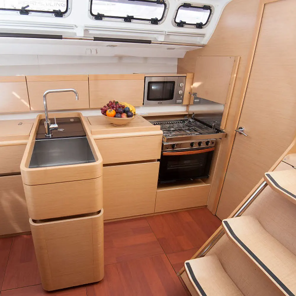 URANIA 6