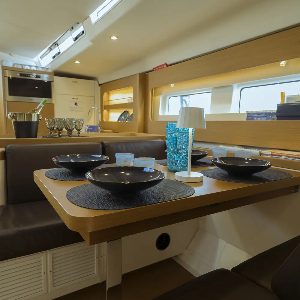 Ottima - Premium Crewed line 9