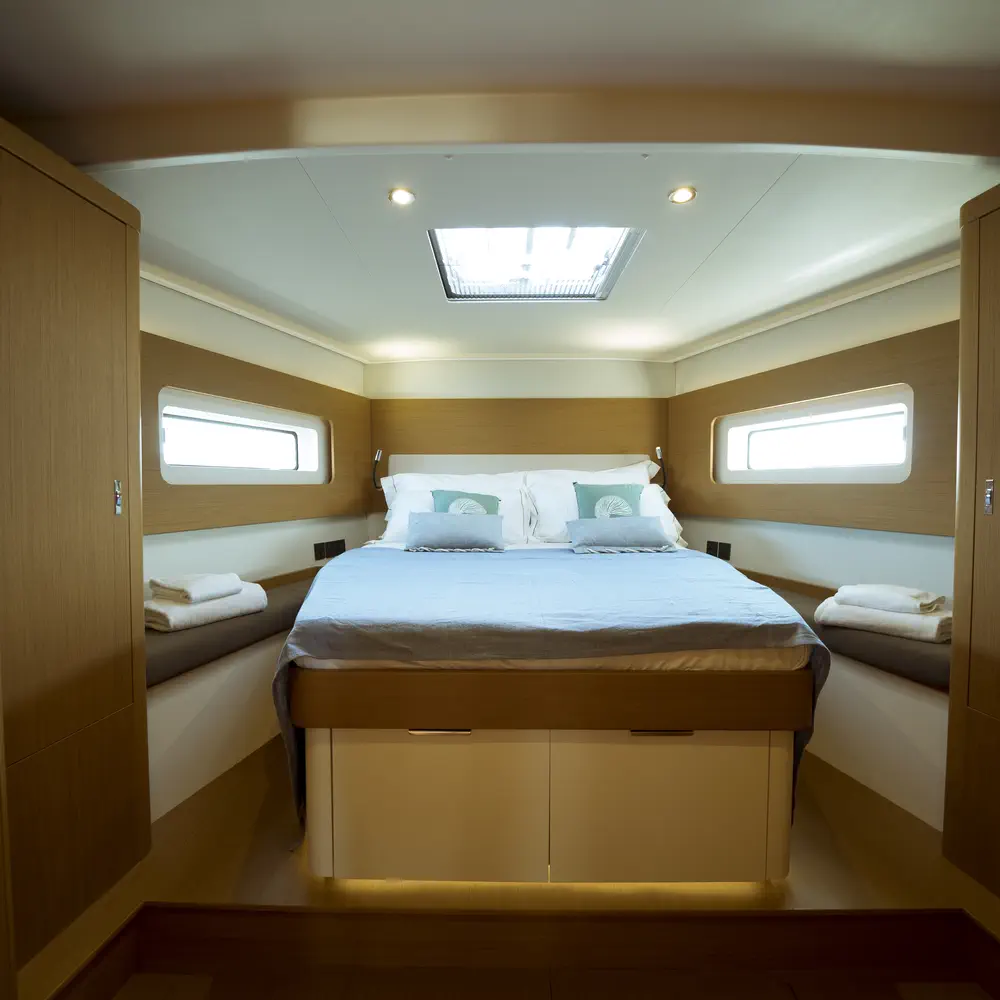 Ottima - Premium Crewed line 16