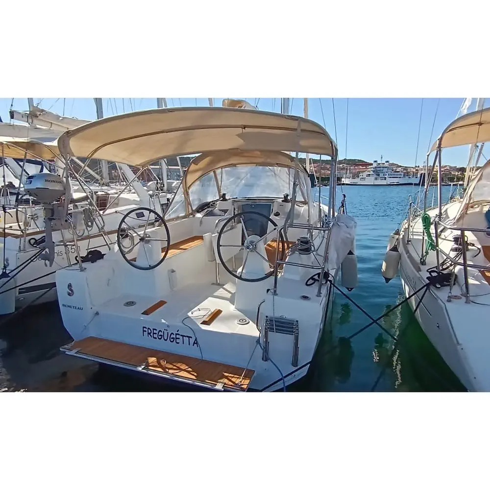 Main image of sail boat, Oceanis 30.1 Fregugetta