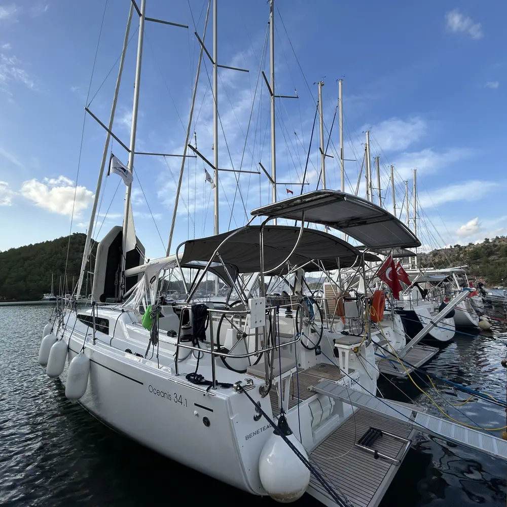 Sail Altair 1 25