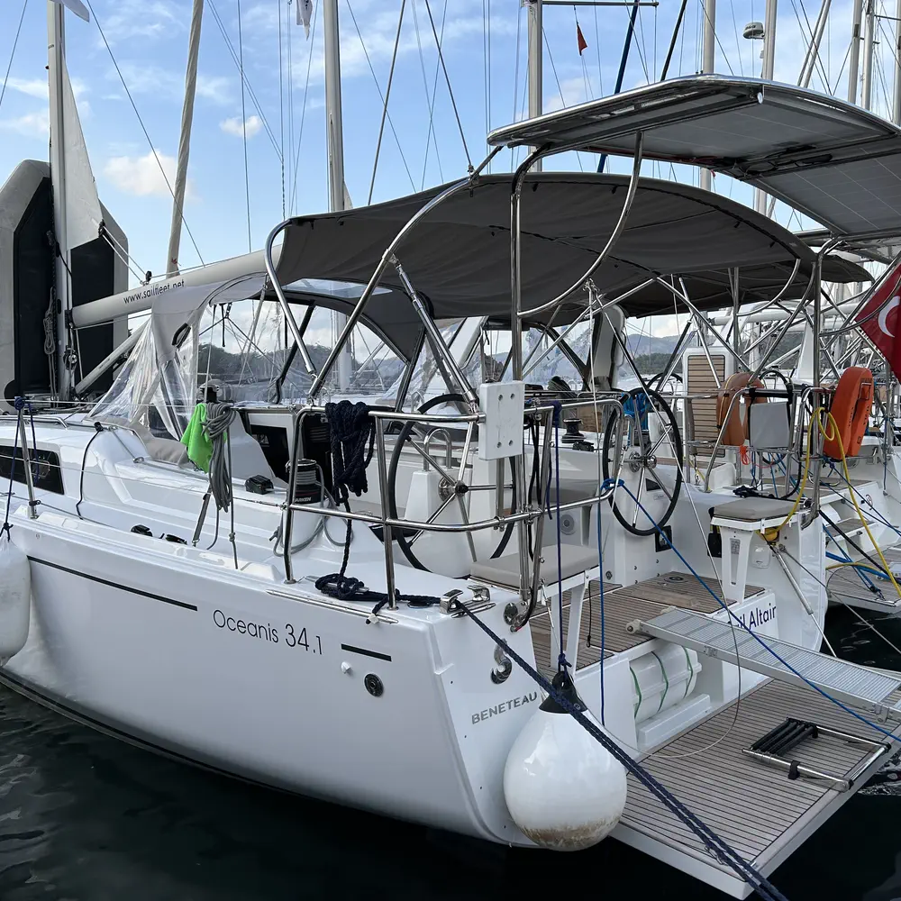 Sail Altair 1 28