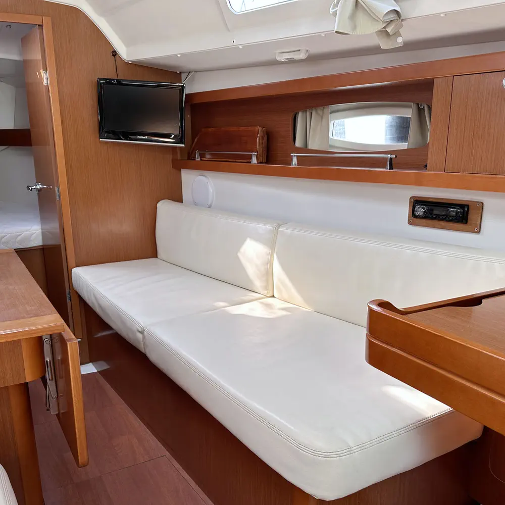 LL Skyhawk 10