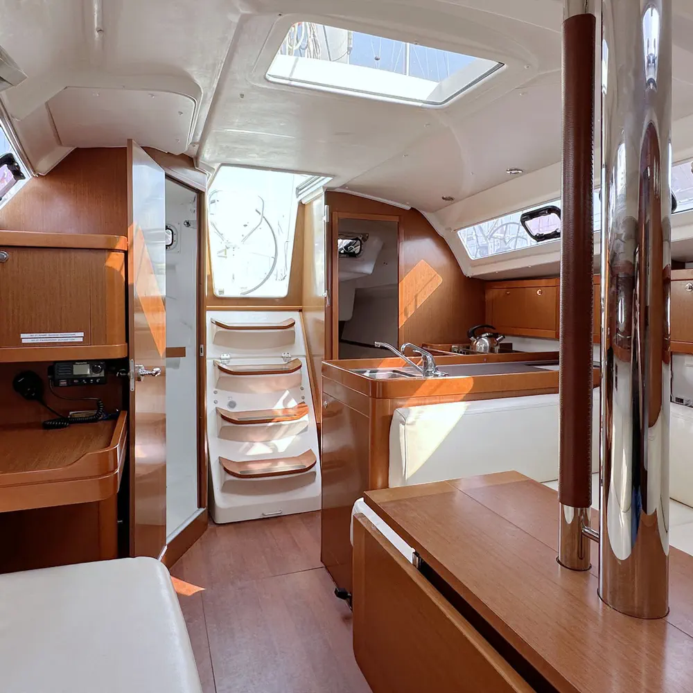 LL Skyhawk 18