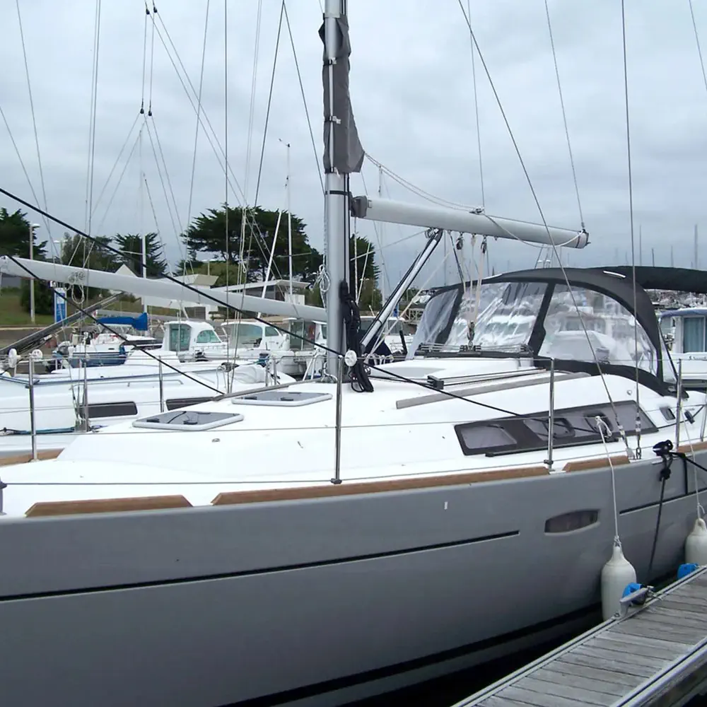 https://dsmkaagprkqin.cloudfront.net/images/beneteau/sail-boat/oceanis-34/4503214410000106085-1746553334739441238-malouen-1000x1000.webp