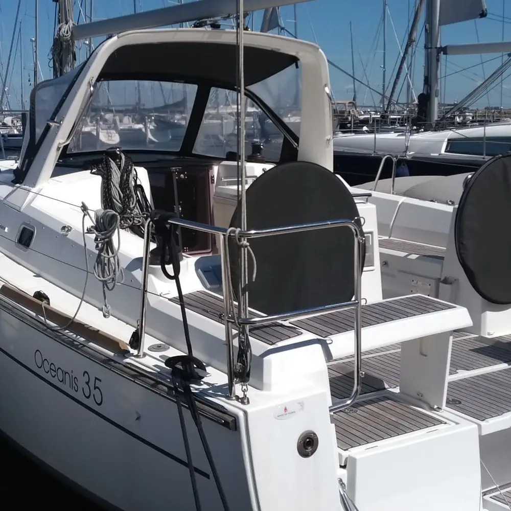 Main image of sail boat, Oceanis 35 Zomer