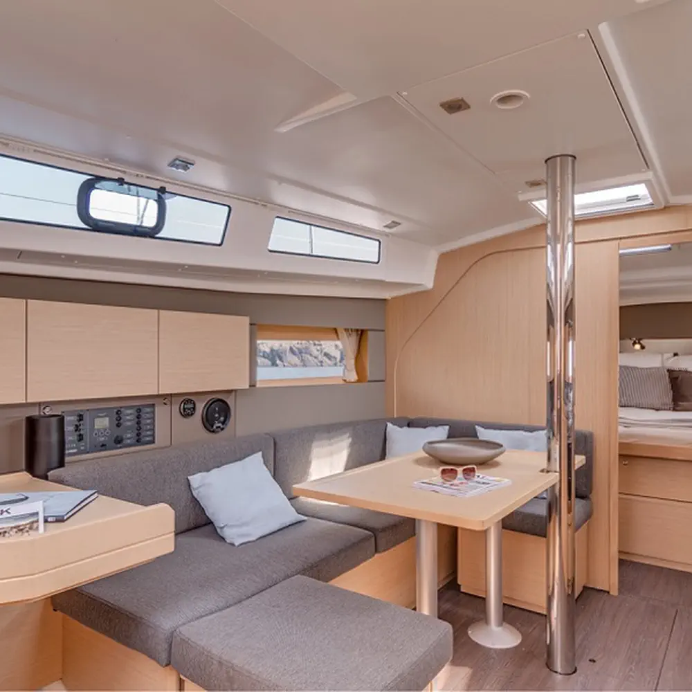 Oceanis 38.1 Classic 1
