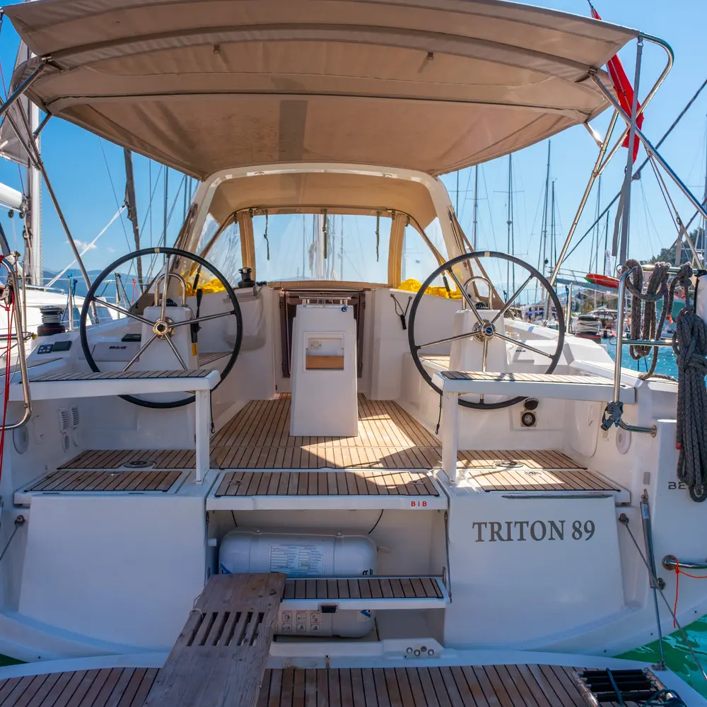 TRITON 89 31