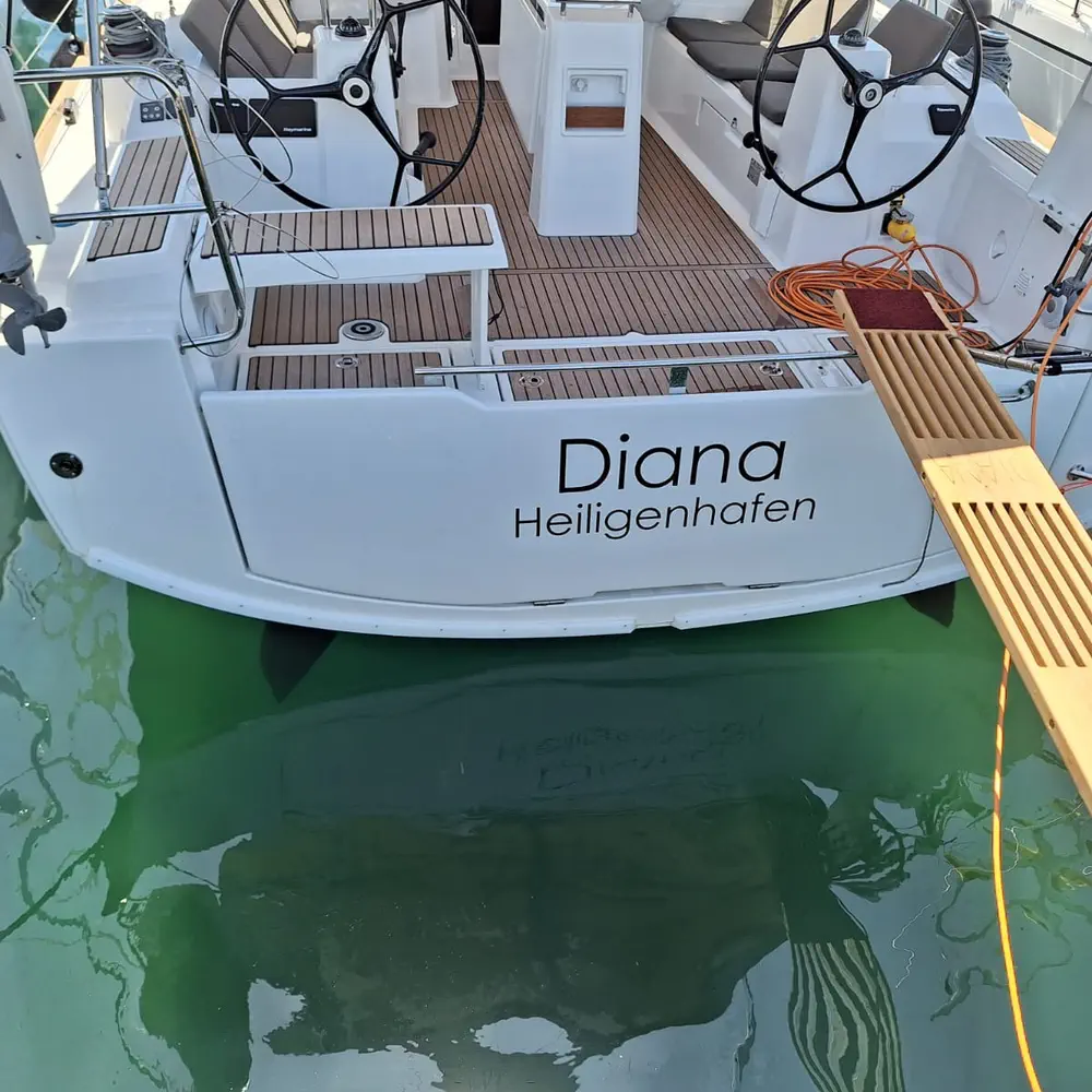 Diana 13