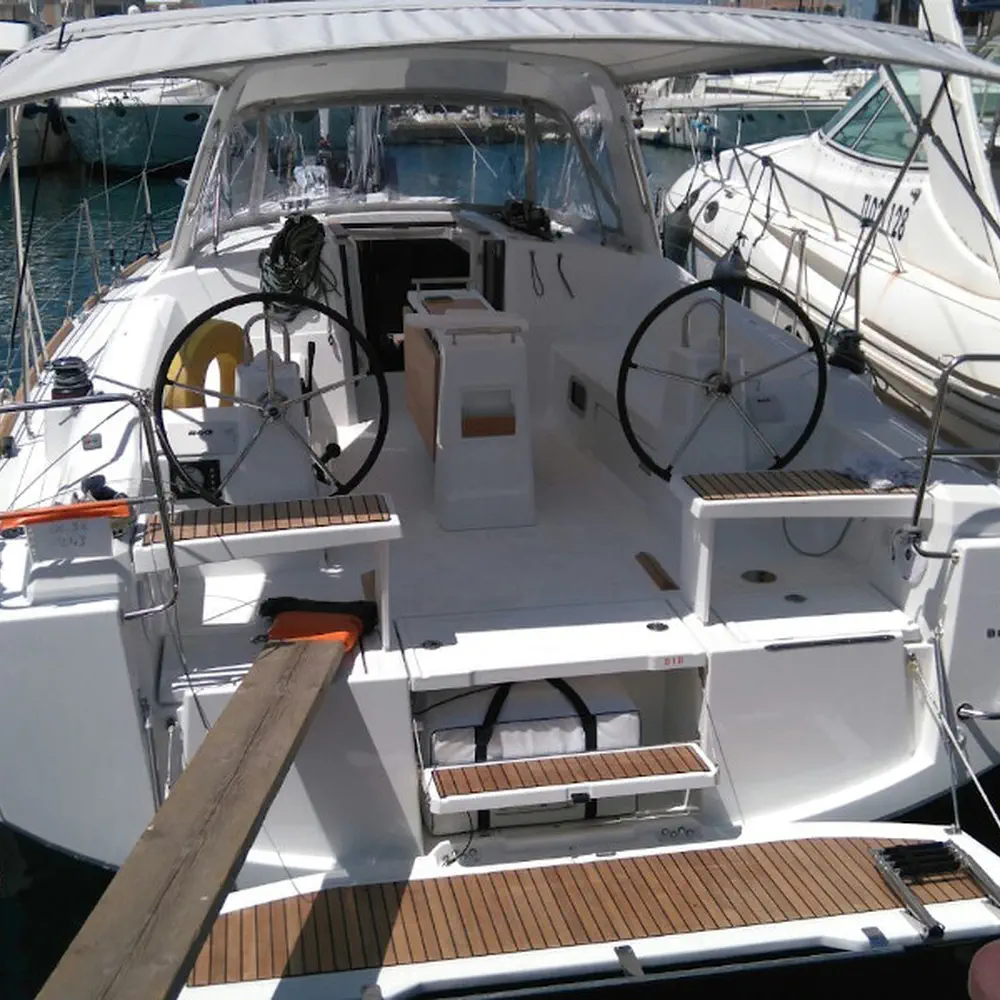 Main image of sail boat, Oceanis 38 Folie