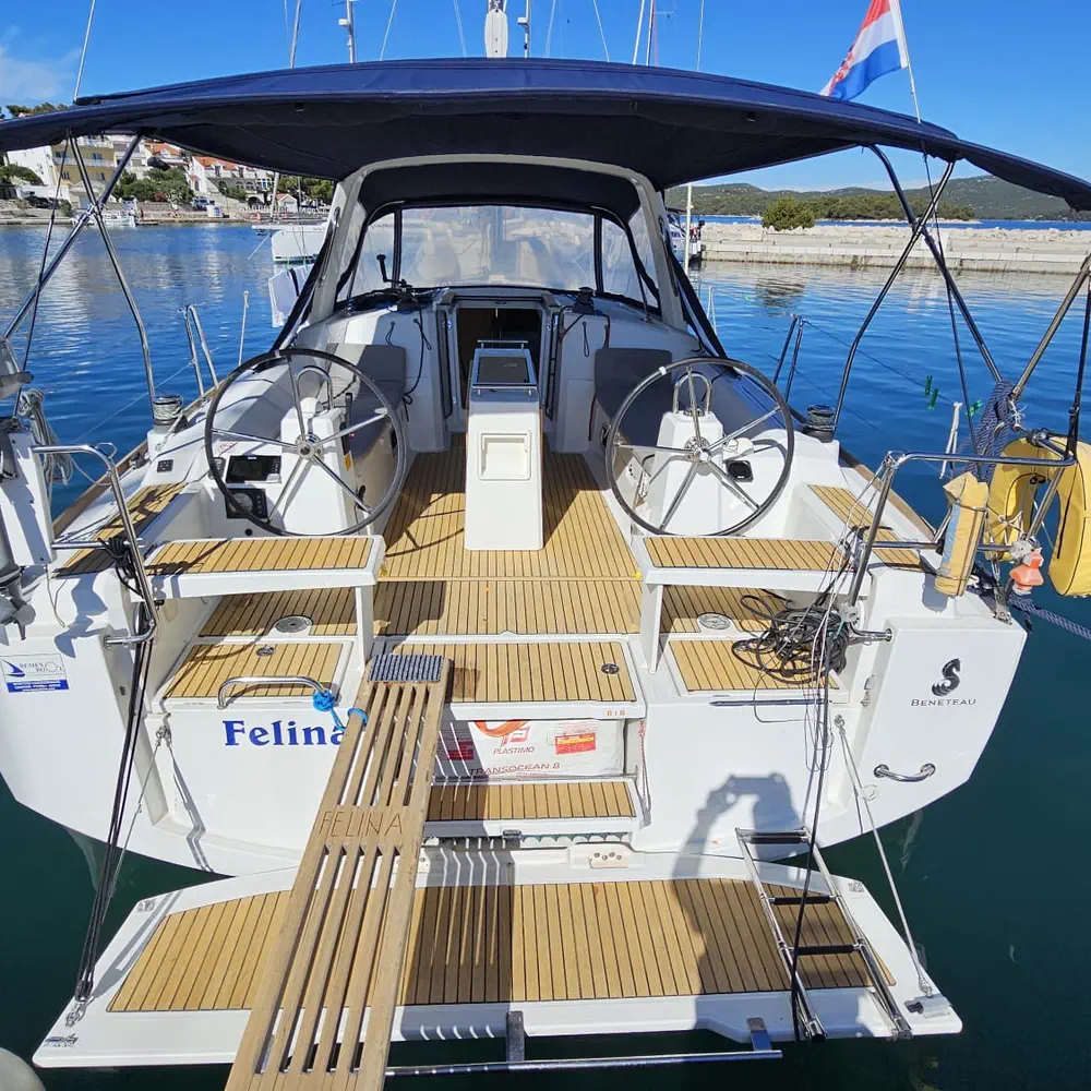 Felina 13