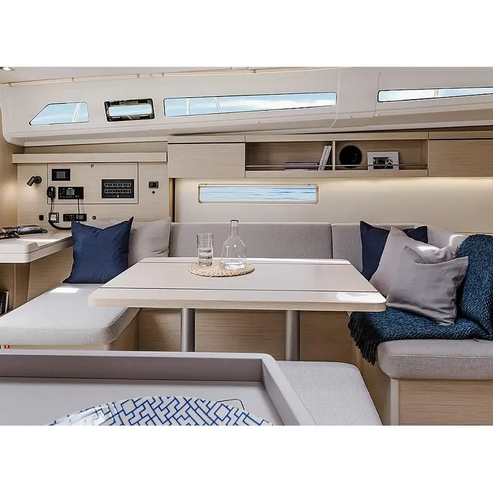 STEFANO (bowthruster, teak cockpit) 2