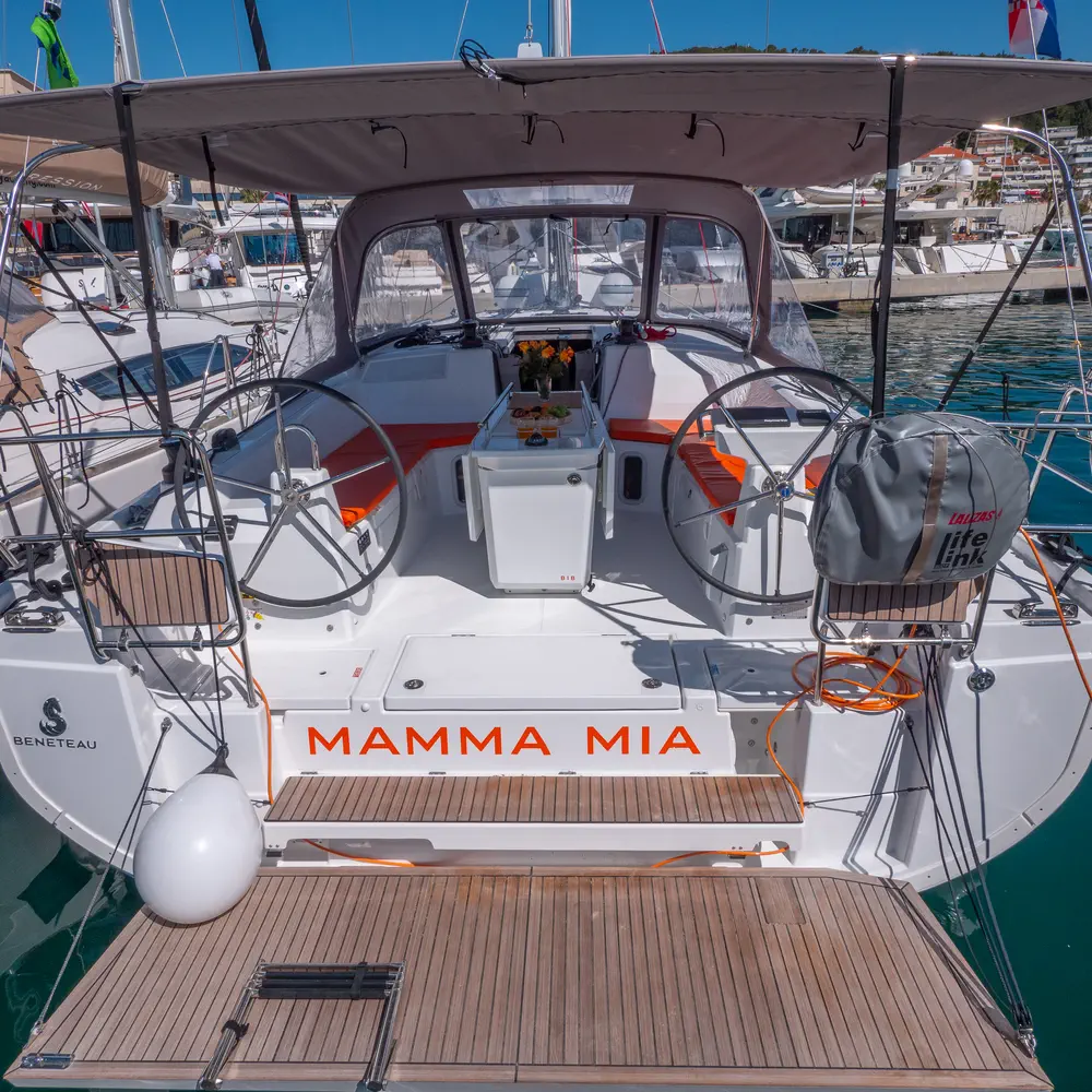 MAMMA MIA 18