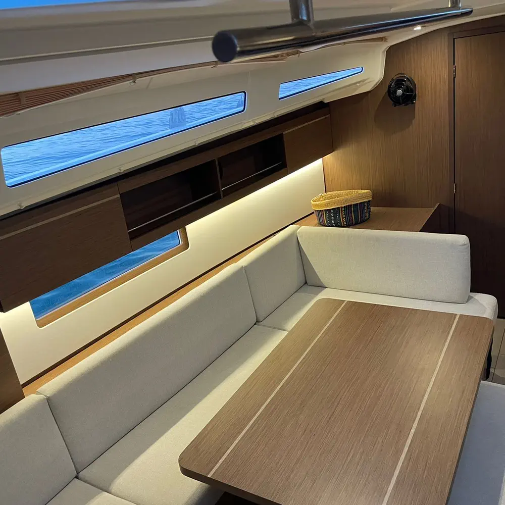 Aurora 13