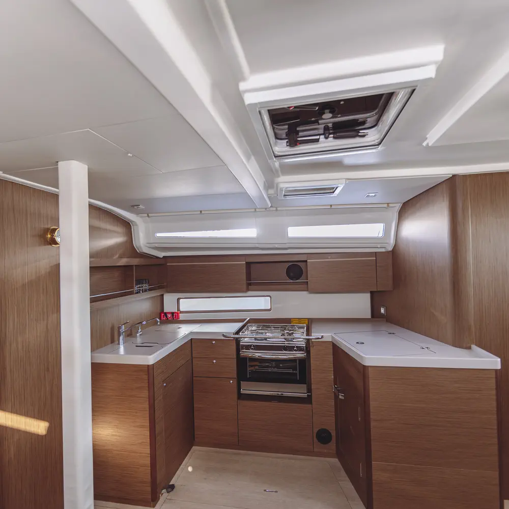 Miro 2022 ( Beneteau Oceanis 40.1 ft)  4