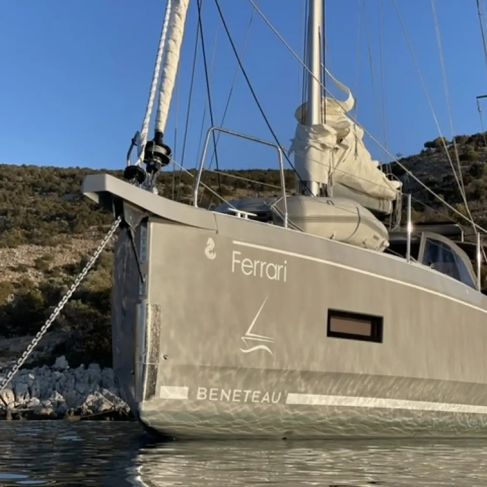 FERRARI (Premium Specs: air condition, pearl grey hull Electric WC, Inverter, Underwater lights) 16