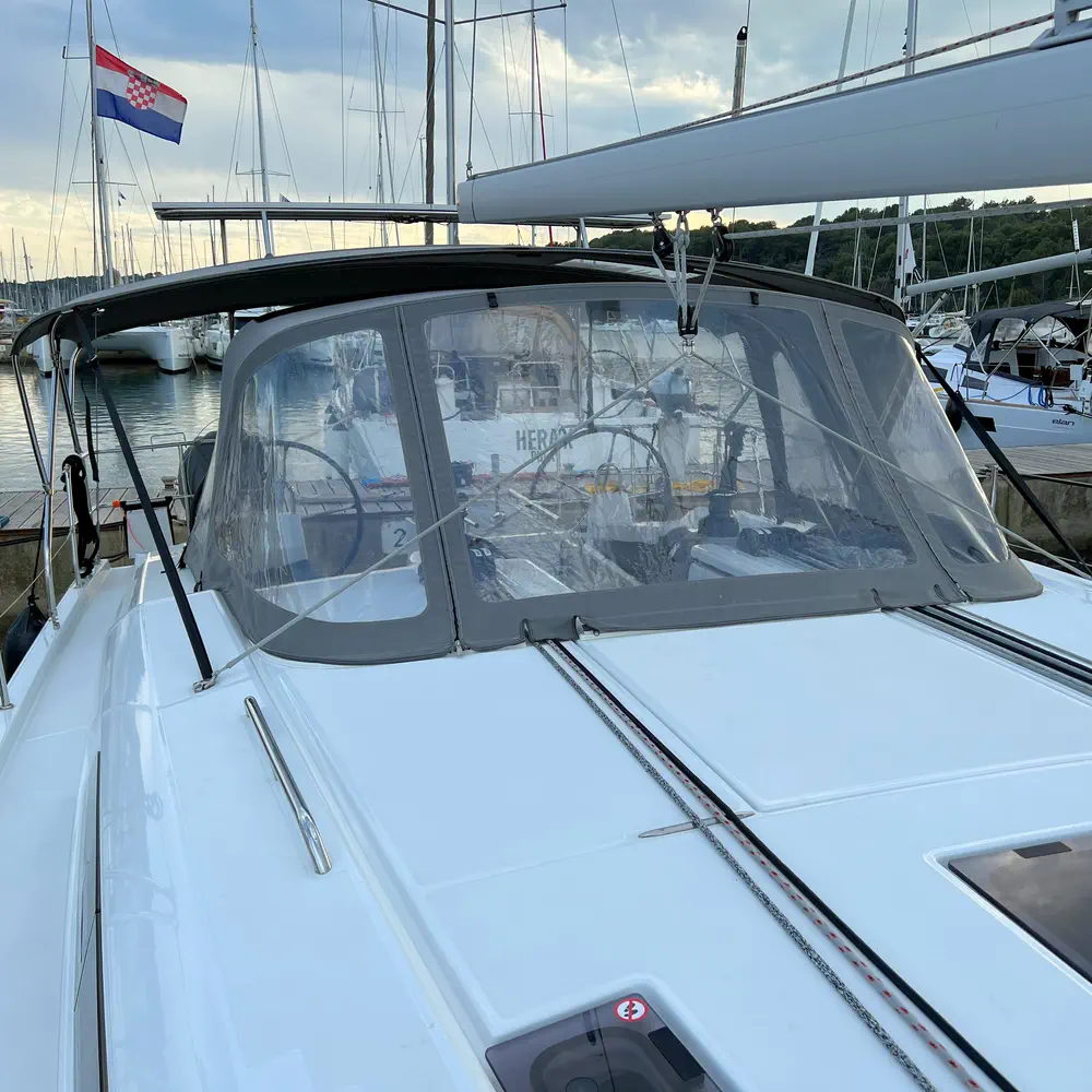 Christine 10